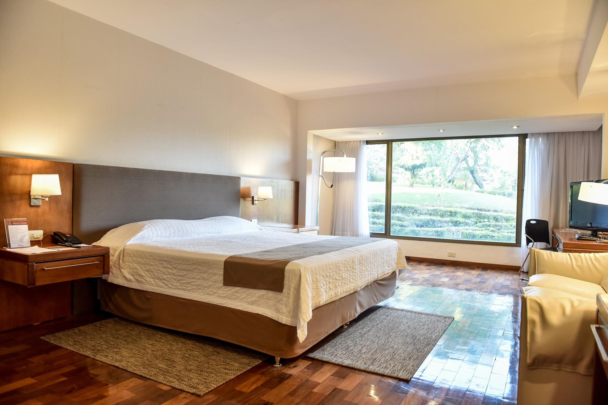 Yacht & Golf Club Paraguayo, A Tribute Portfolio Resort Lambare Eksteriør bilde